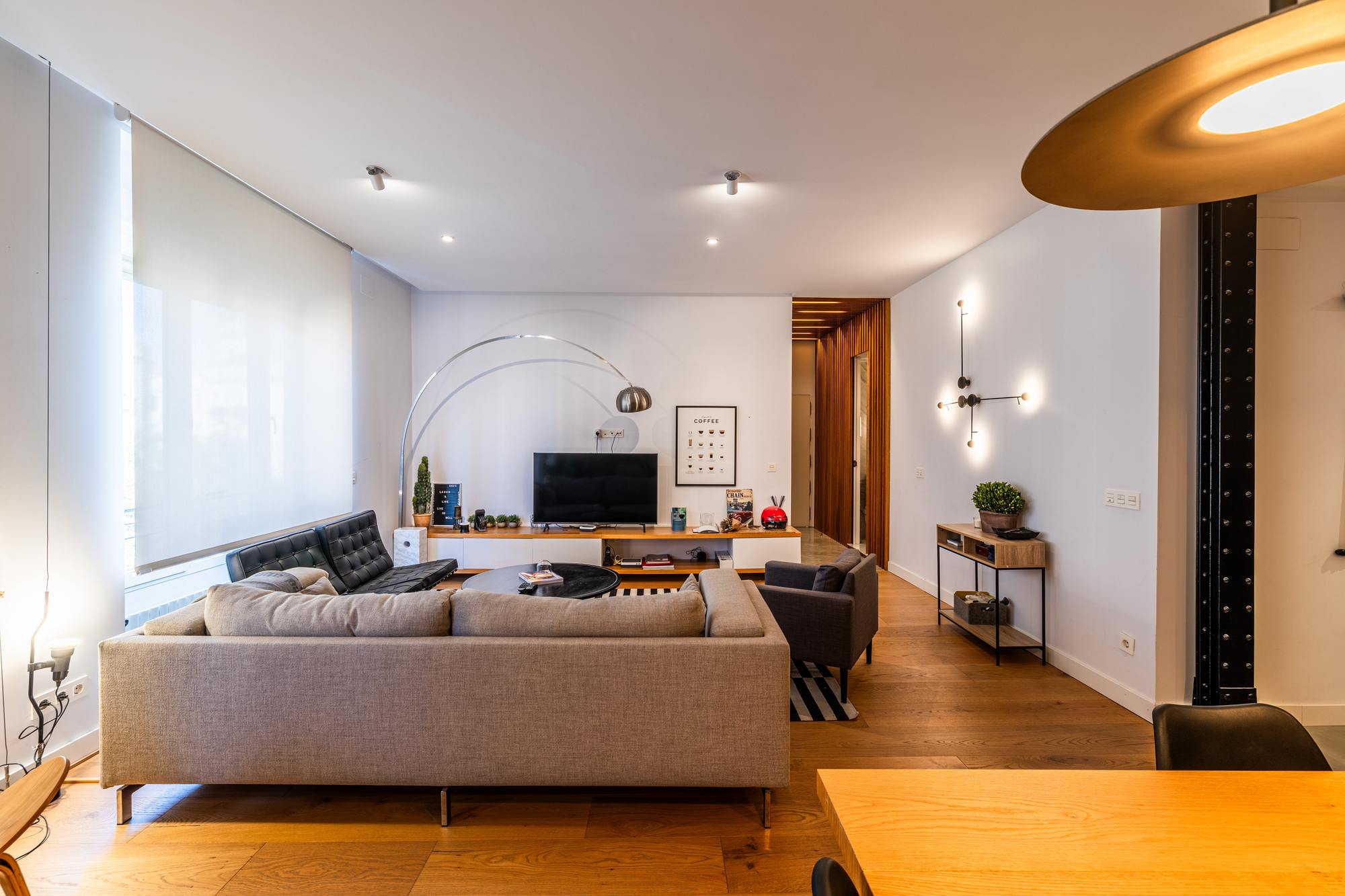 living - Piso de 161m² en venta en Ríos Rosas, Madrid - gallery thumbnail - 4