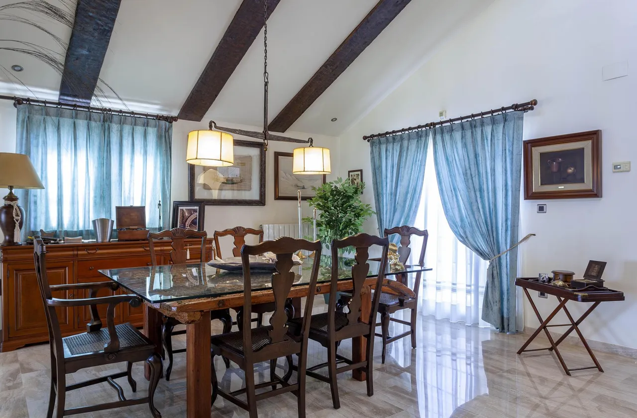 living - Villa de 603 m² con jardín de 400 m², en venta en El Puzol - gallery - 10