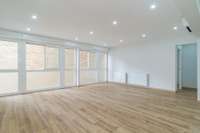 living - Piso de 180m² con 50m² terraza en venta en Eixample Izquierdo - gallery thumbnail - 3