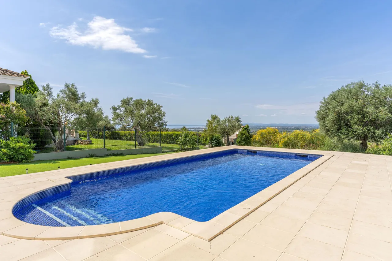 living - Casa / villa de 290m² en venta en Bahía de Rosas - gallery - 5