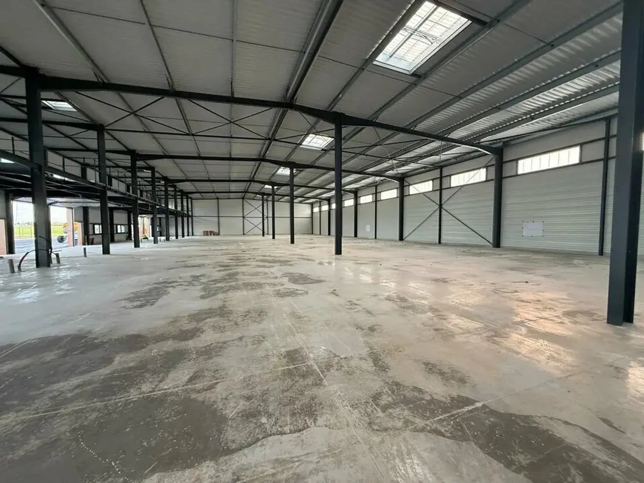 logistics - Activity Facility For Rent - gallery - 3