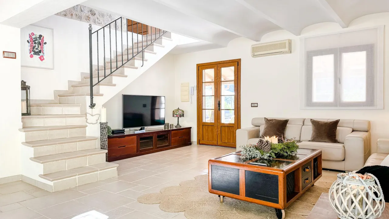 living - Casa rural de 312m² en venta en Calvià, Islas Baleares - gallery - 7