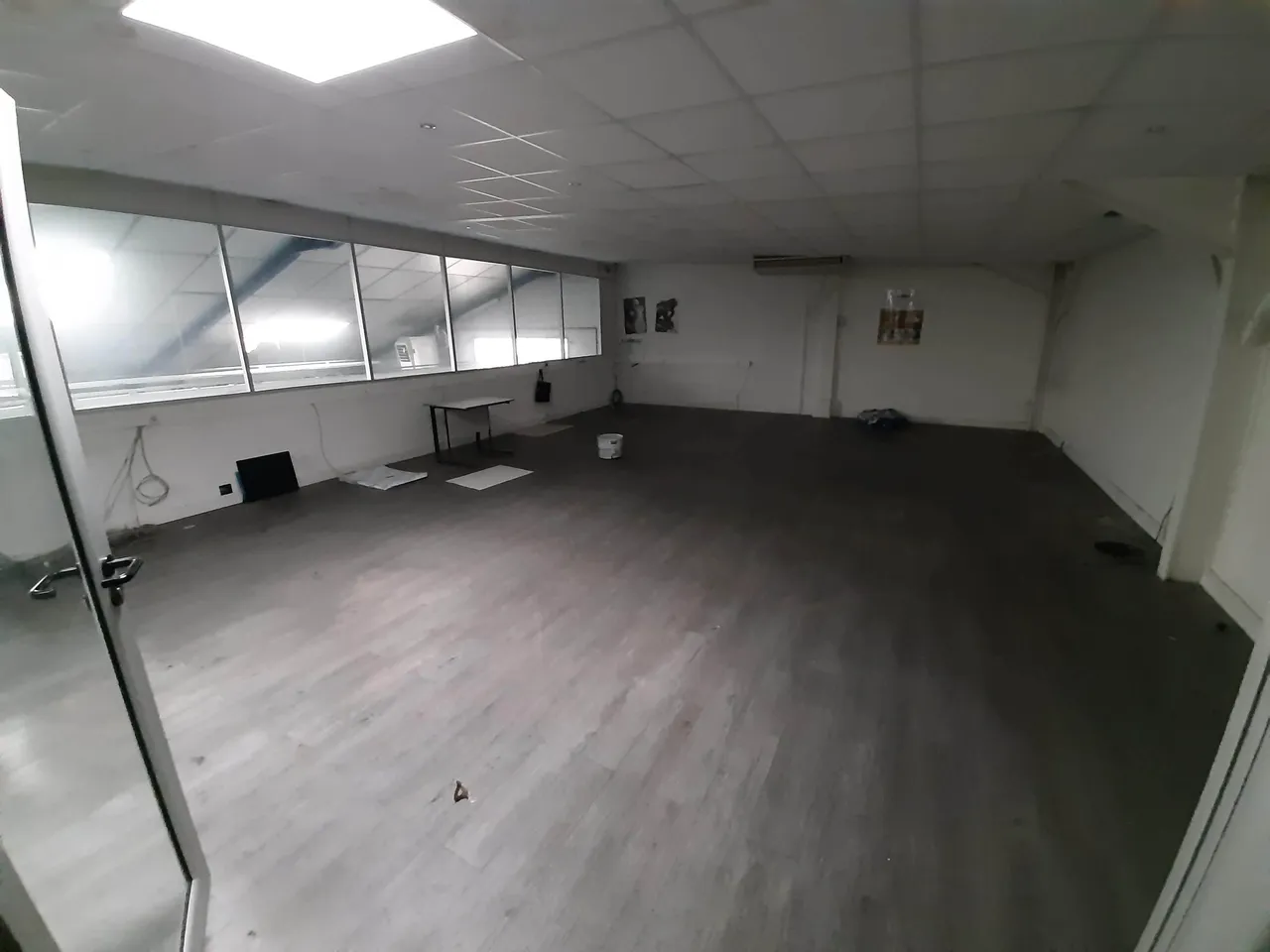 logistics - Light Industrial Premises / Offices For Sale - gallery - 3