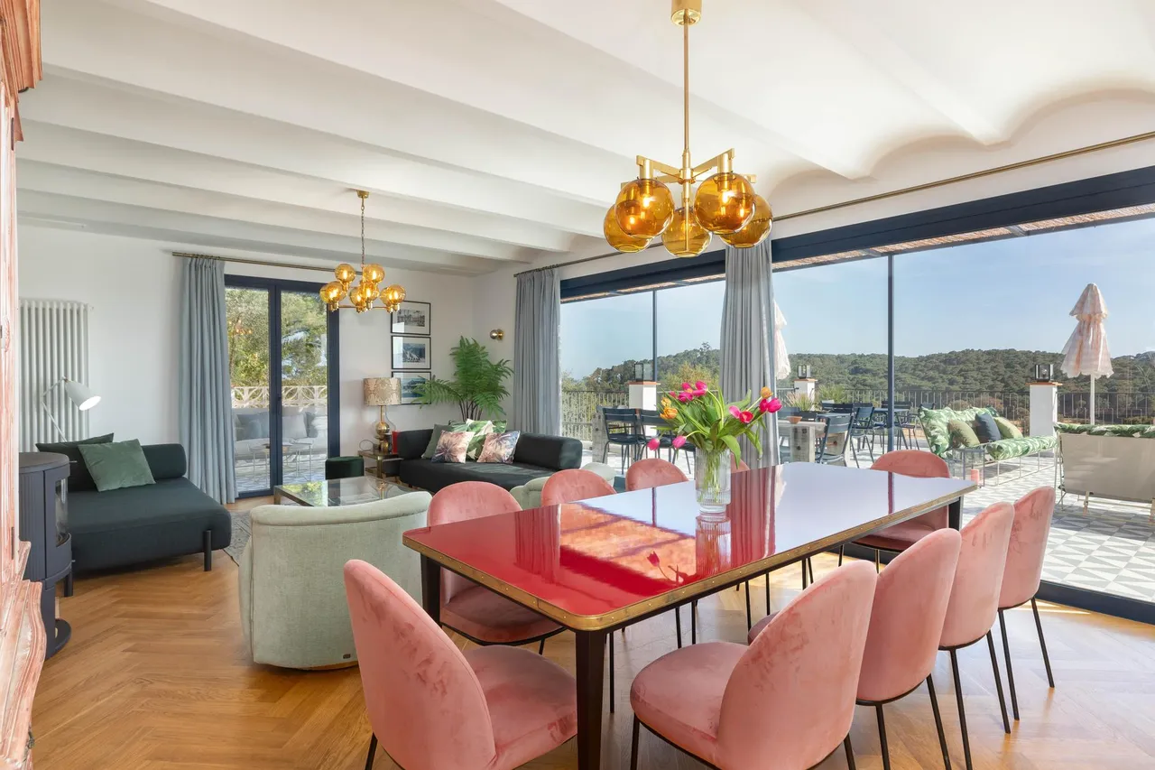 living - 459m² house / villa for sale in Calella de Palafrugell - gallery - 4