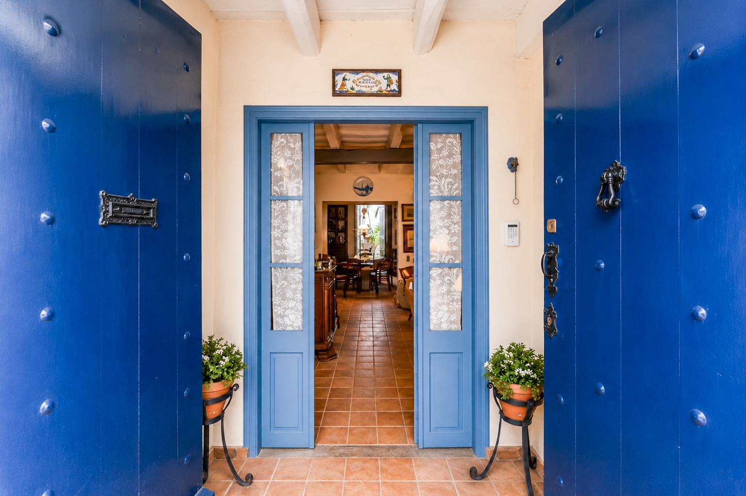 living - 189m² house / villa with 20m² terrace for sale in Sitges Town - gallery thumbnail - 6
