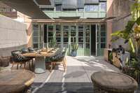 living - Piso de 116m² con 60m² terraza en venta en Eixample Izquierdo - gallery thumbnail - 3