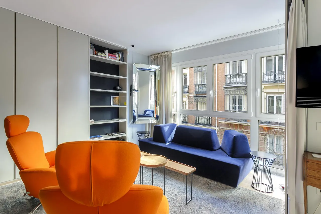 living - Piso de 55m² en venta en Jerónimos, Madrid - gallery - 2