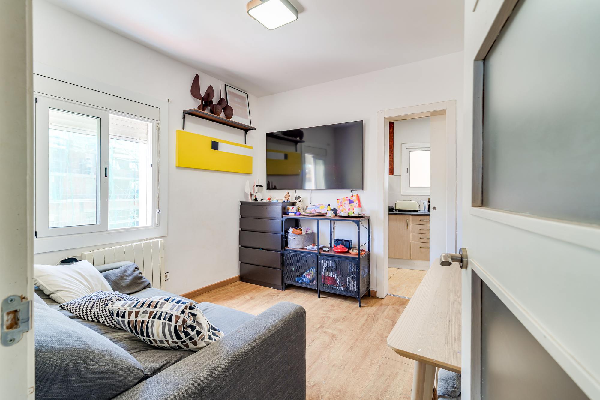 living - 62m² apartment for sale in Gràcia, Barcelona - gallery - 5