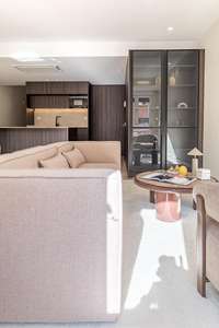 living - Piso de 110m² en venta en Ciudad Jardín, Madrid - gallery thumbnail - 6