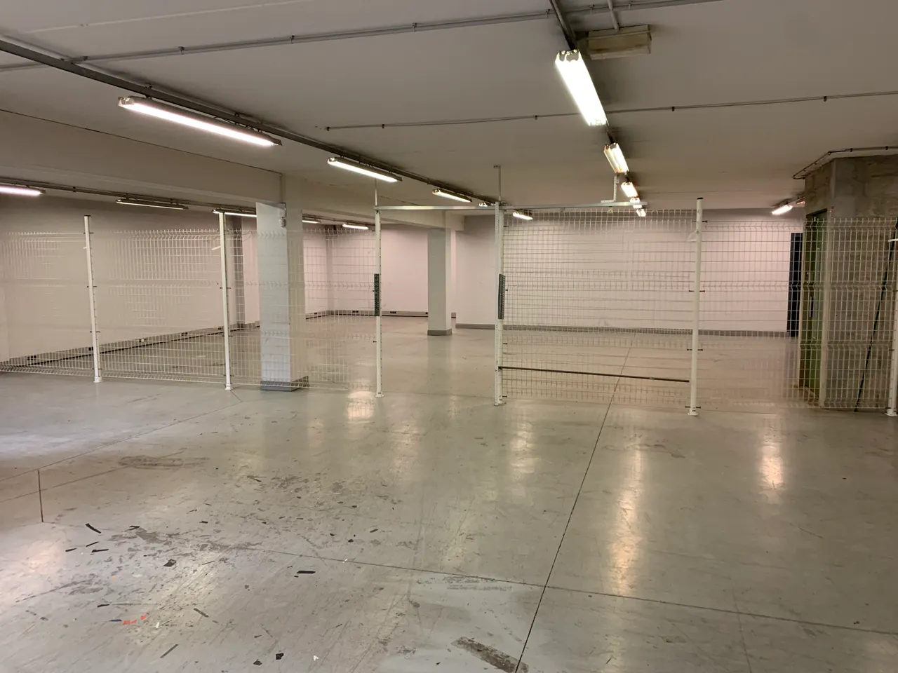 logistics - Light Industrial Premises / Offices For Rent - gallery - 9