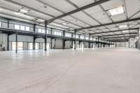 logistics - Light Industrial Premises / Offices For Rent - gallery thumbnail - 2