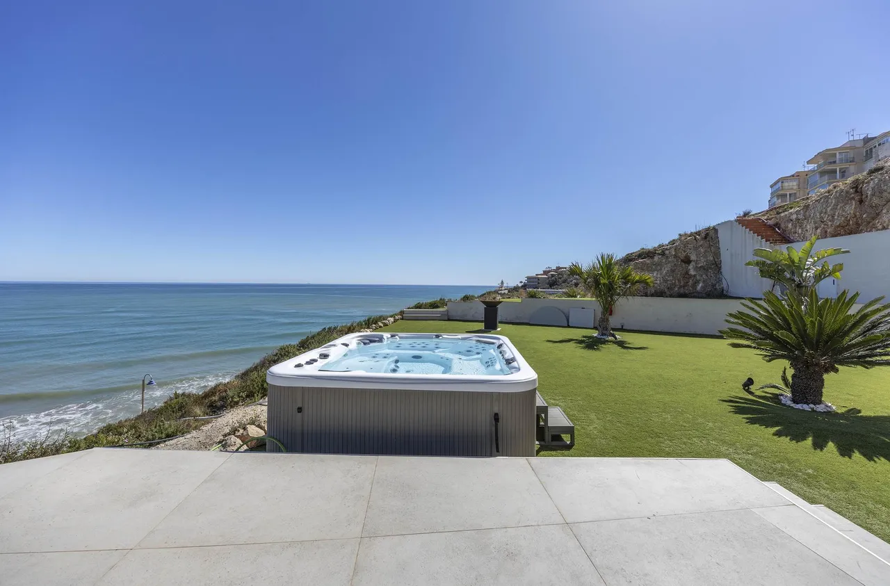 living - 587m² house / villa for sale in Cullera, Valencia - gallery - 3