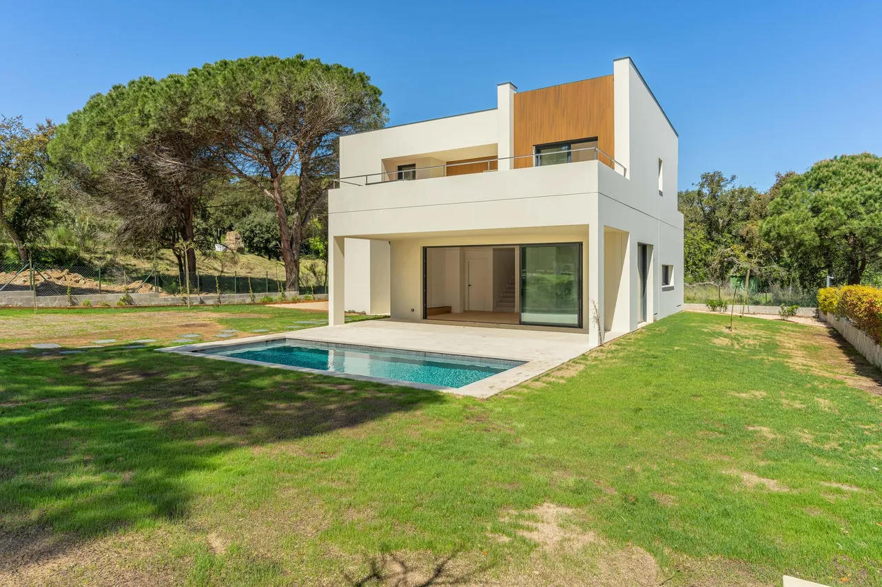 living - 250m² house / villa for sale in Calella de Palafrugell - gallery - 4
