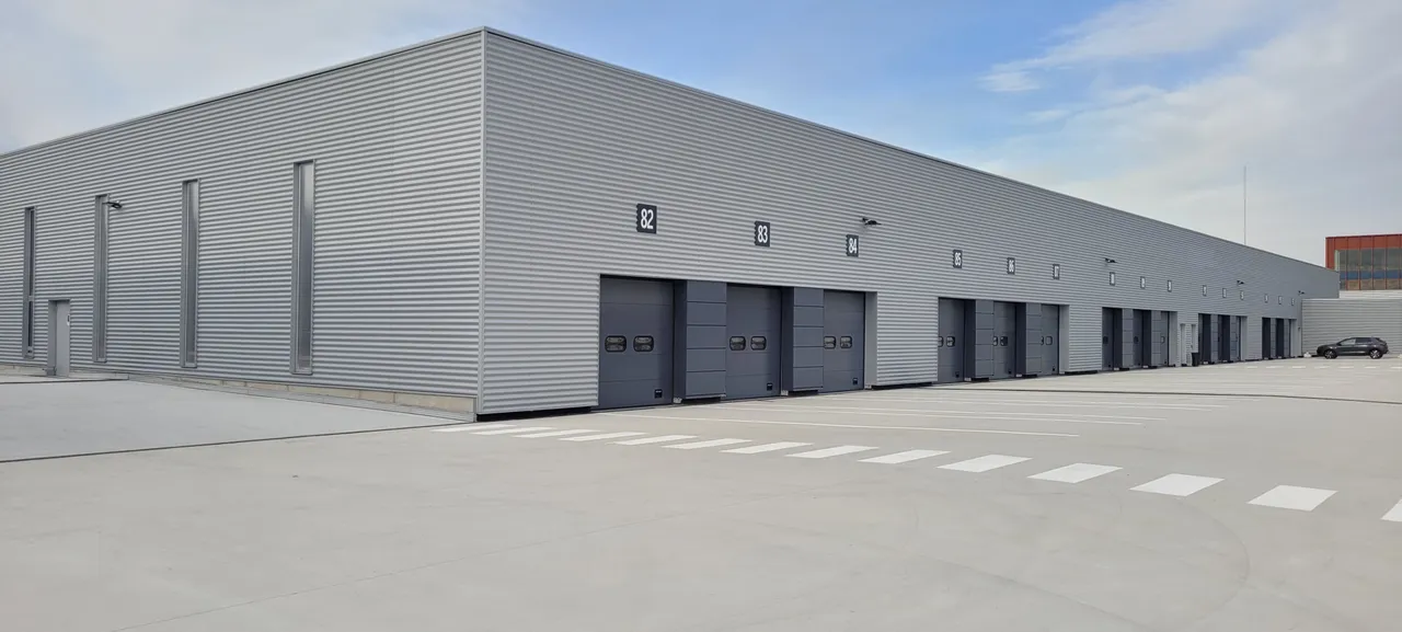 logistics - Light Industrial Premises / Offices For Rent - gallery - 2