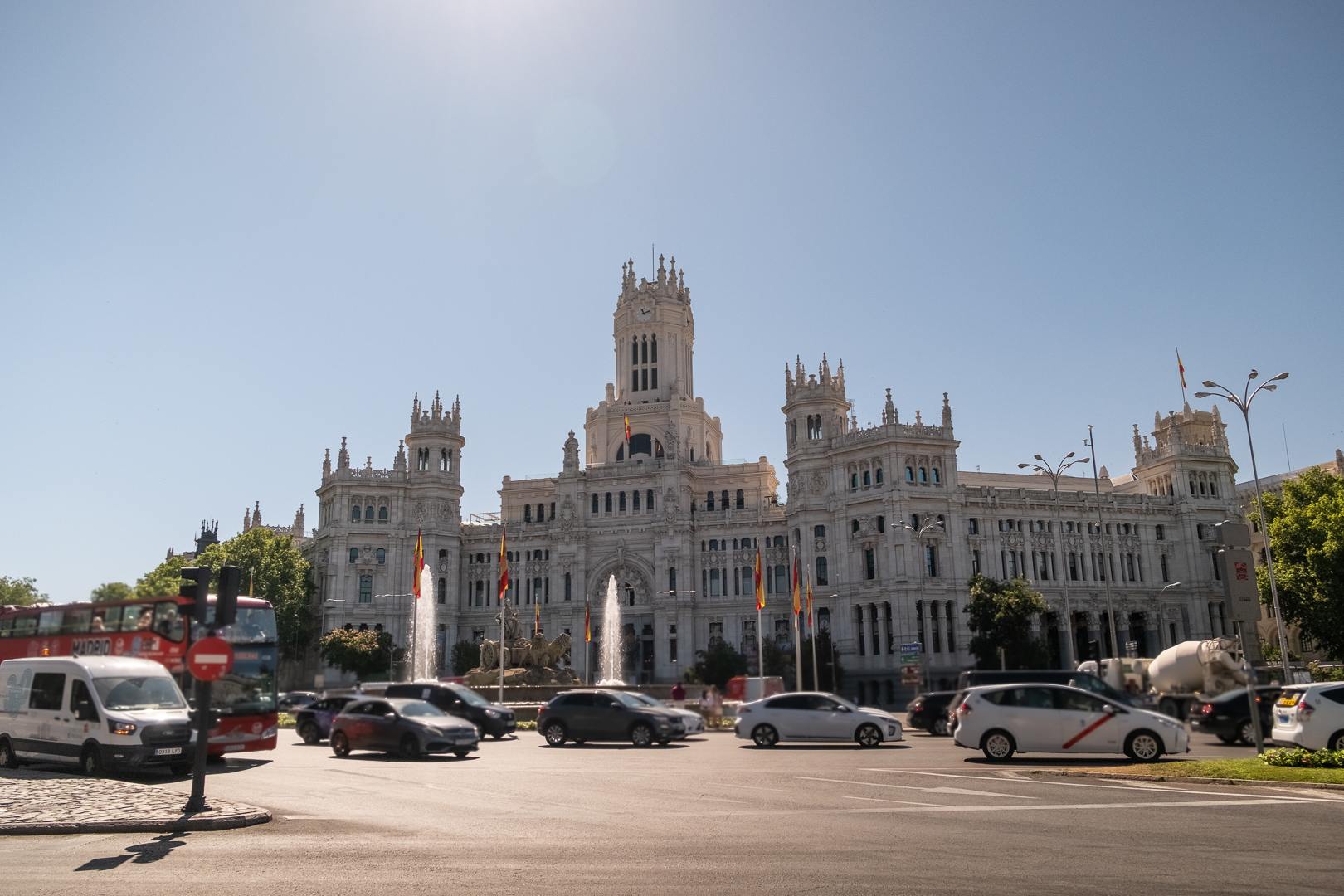 living - 60m² apartment for rent in Cortes / Huertas, Madrid - gallery thumbnail - 7