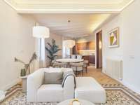 living - Piso de 183m² en venta en Eixample Derecho, Barcelona - gallery thumbnail - 9