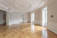 living - 543m² apartment for sale in Recoletos, Madrid - gallery thumbnail - 4