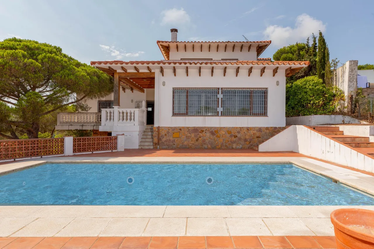 living - Casa / villa de 466m² en venta en Tamariu, Costa Brava - gallery - 4