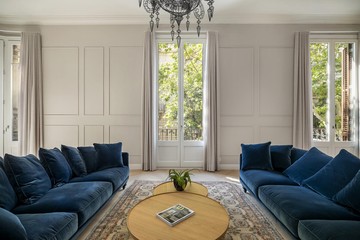 living - Piso de 238m² con 19m² terraza en venta en Eixample Derecho - featured