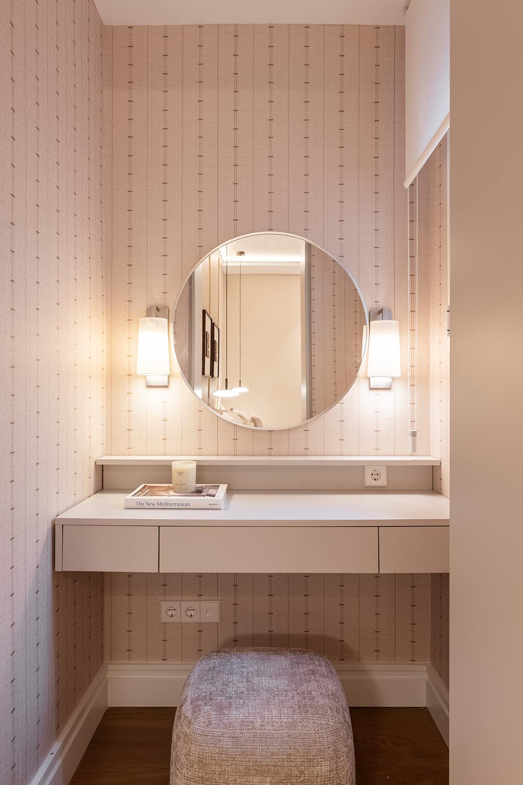 living - Piso de 234m² en venta en Almagro, Madrid - gallery thumbnail - 9