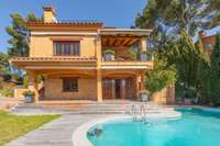 living - Casa de 539 m² en venta en Tamariu - gallery thumbnail - 4