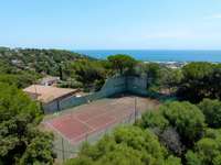 living - 1,744m² house / villa for sale in Cabrera de Mar, Barcelona - gallery thumbnail - 5