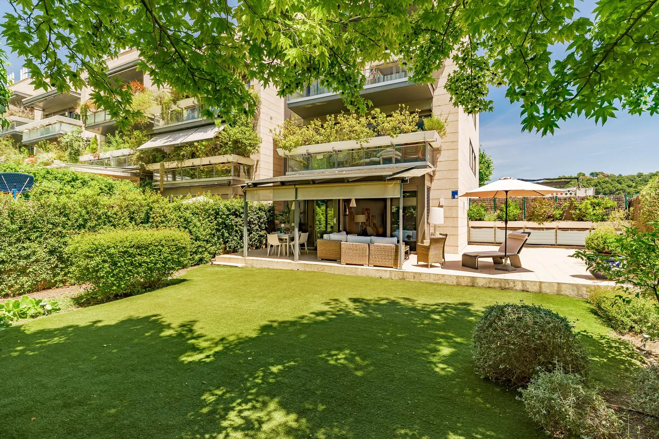 living - 198m² apartment with 222m² terrace for sale in Sant Gervasi - La Bonanova - gallery - 2