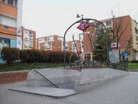 living - 97m² apartment for sale in Peñagrande, Madrid - gallery thumbnail - 5