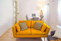 living - Piso de 113m² en venta en Sol, Madrid - gallery thumbnail - 1