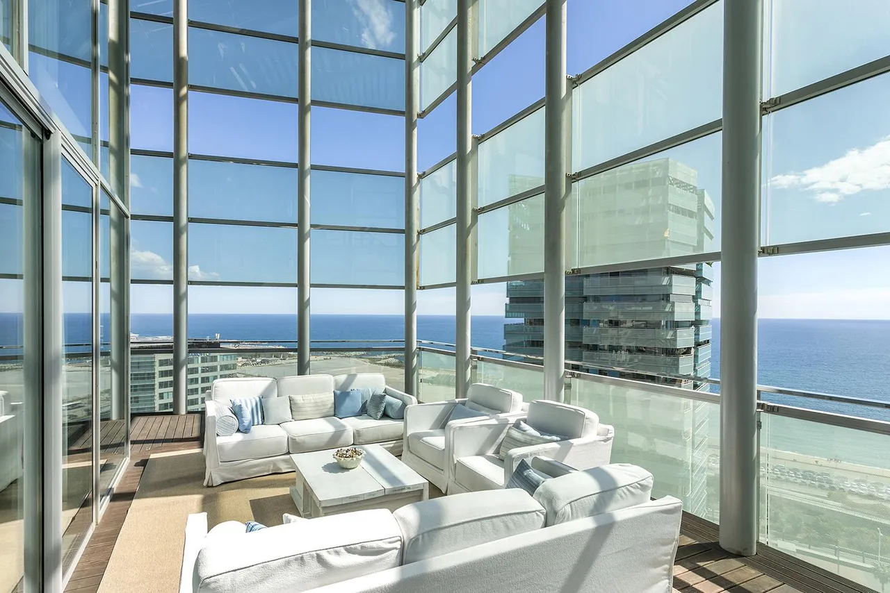 living - Ático de 150m² con 83m² terraza en venta en Diagonal Mar - gallery - 3
