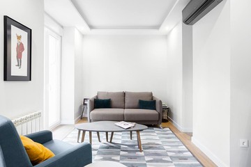 living - 91m² apartment for rent in Almagro, Madrid - featured