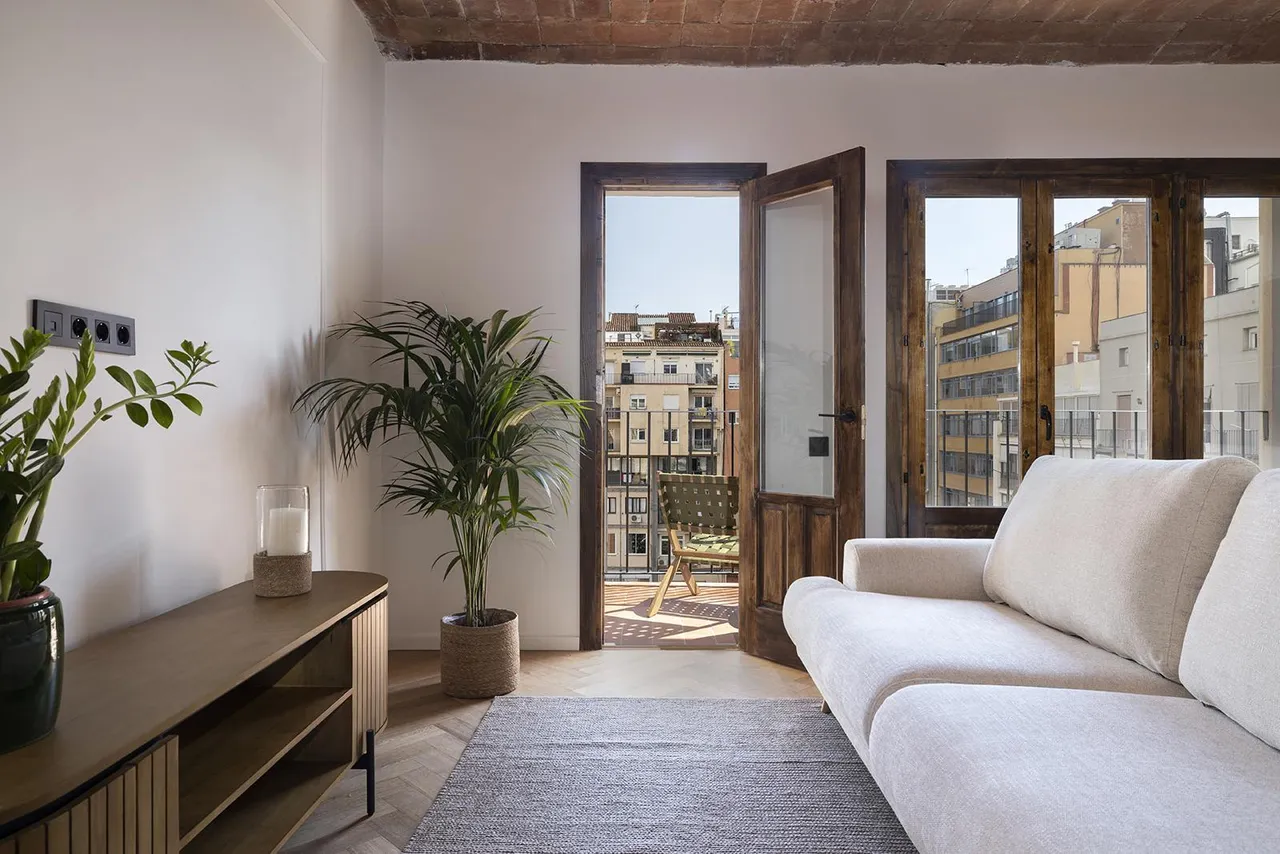 living - Piso de 104m² con 15m² terraza en venta en Eixample Derecho - gallery - 3