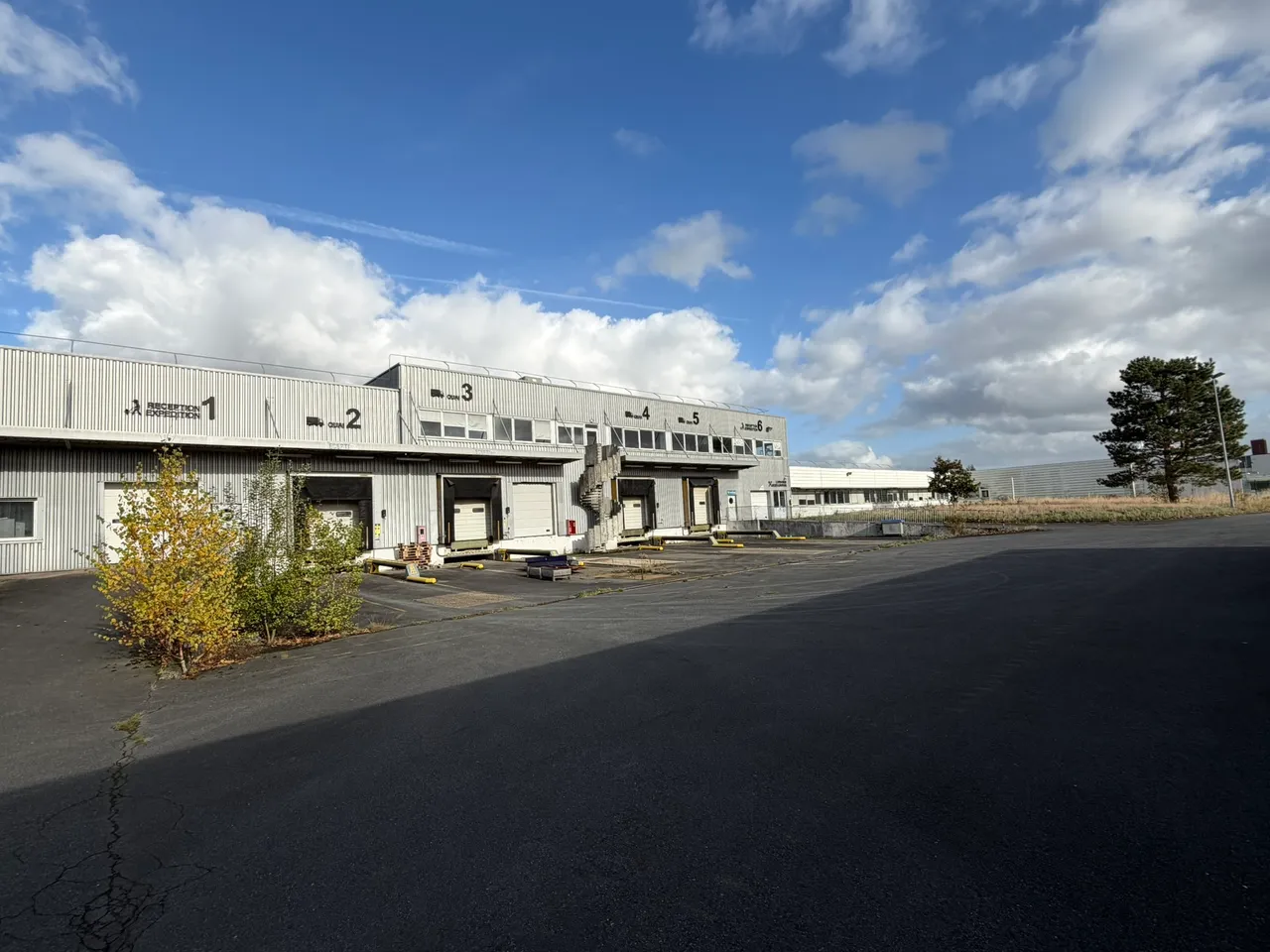 logistics - Entrepôt / Bureaux À Louer - gallery - 10