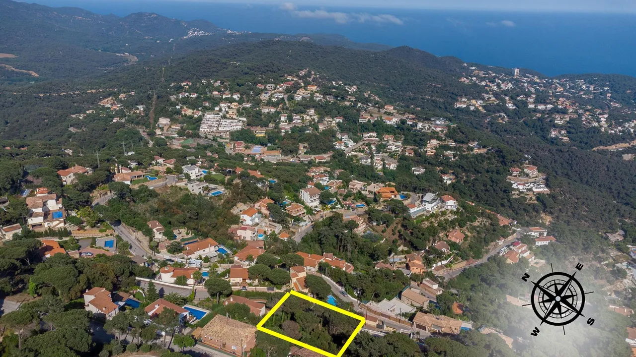 living - 675m² plot for sale in Lloret de Mar, Costa Brava - gallery - 3
