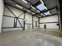 logistics - Light Industrial Premises / Offices For Rent - gallery thumbnail - 1