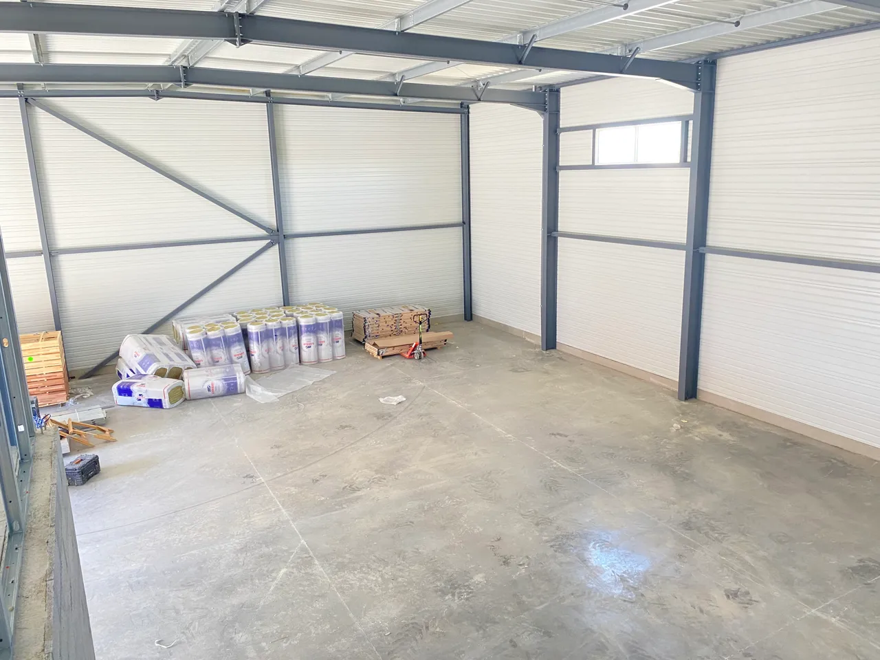 logistics - Light Industrial Premises / Offices For Rent - gallery - 9