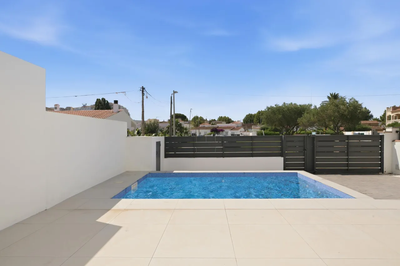 living - 161m² house / villa for sale in Empuriabrava, Costa Brava - gallery - 3
