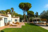 living - 592m² house / villa with 5,406m² garden for sale in Cabrera de Mar - gallery thumbnail - 4
