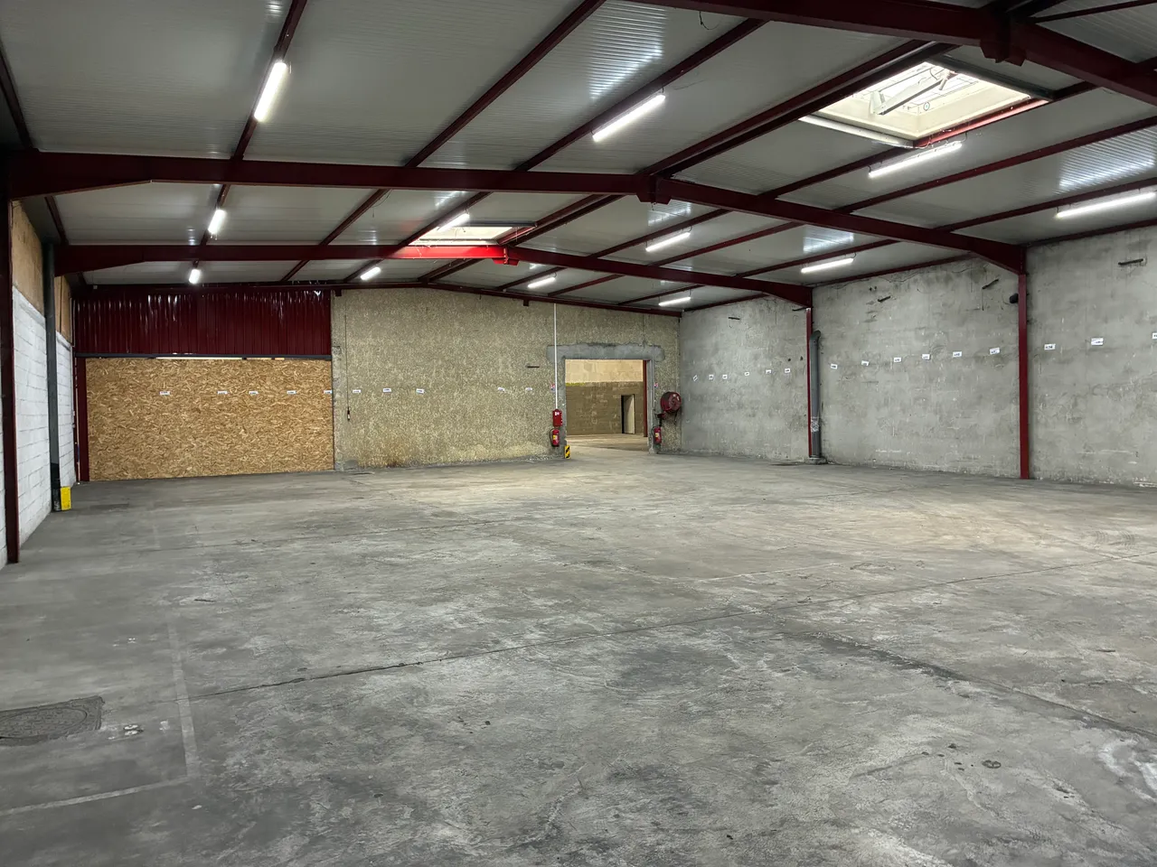 logistics - Activités / Bureaux À Louer - gallery - 9
