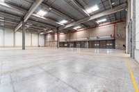 logistics - Logistics Warehouse For Rent - gallery thumbnail - 3