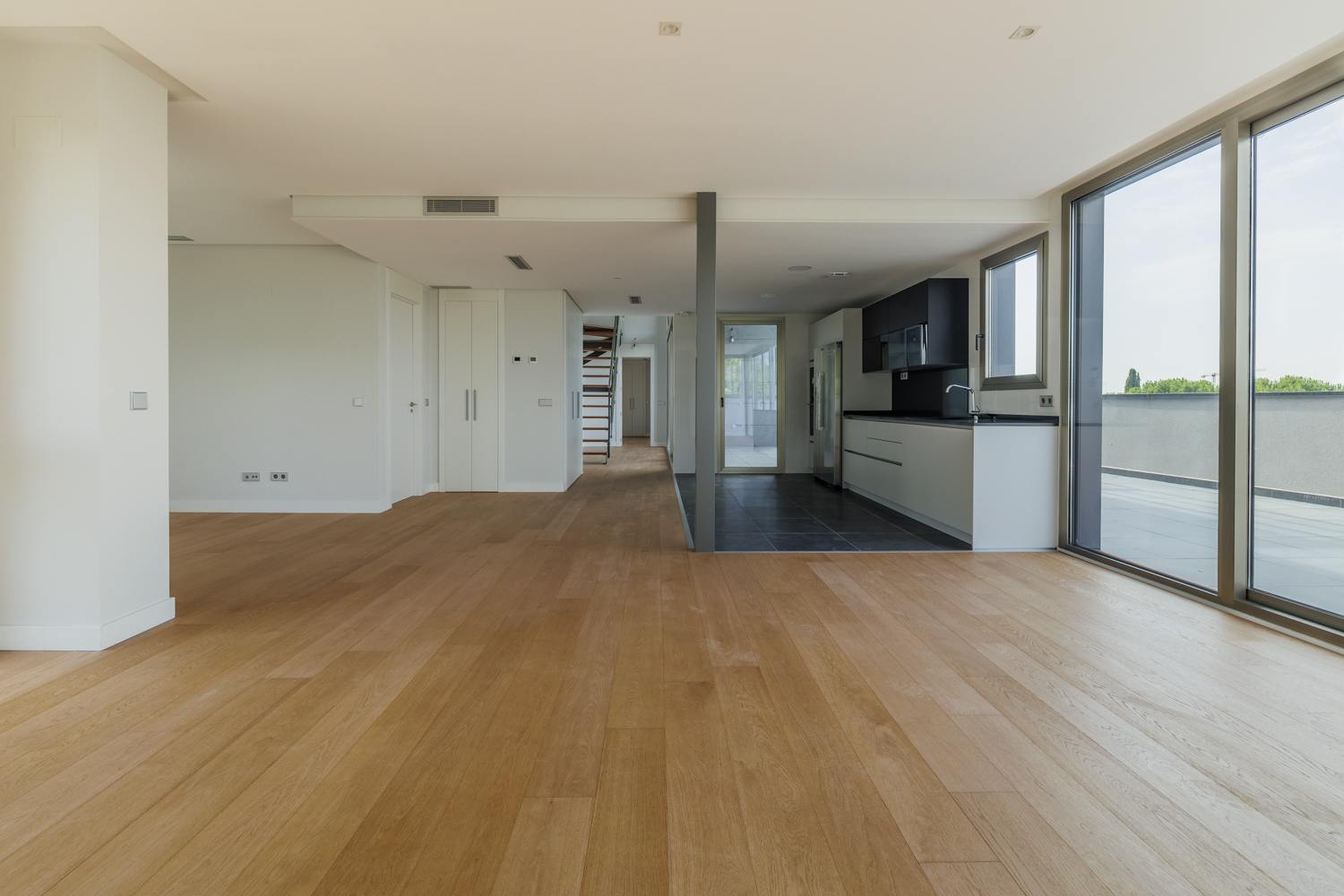 living - 186m² penthouse with 150m² terrace for sale in Majadahonda - gallery thumbnail - 5