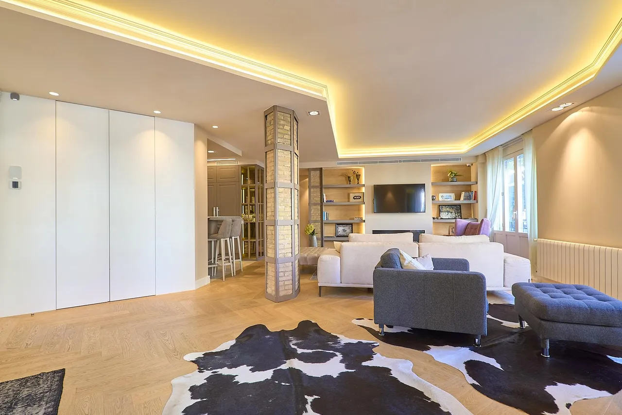 living - 168m² apartment for rent in El Pla del Remei, Valencia - gallery - 6