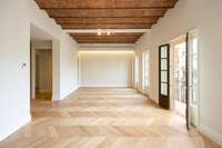 living - Ático de 190m² con 60m² terraza en venta en Eixample Derecho - gallery thumbnail - 4
