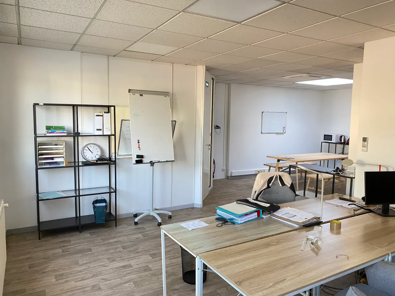 logistics - Light Industrial Premises / Offices For Rent - gallery - 8