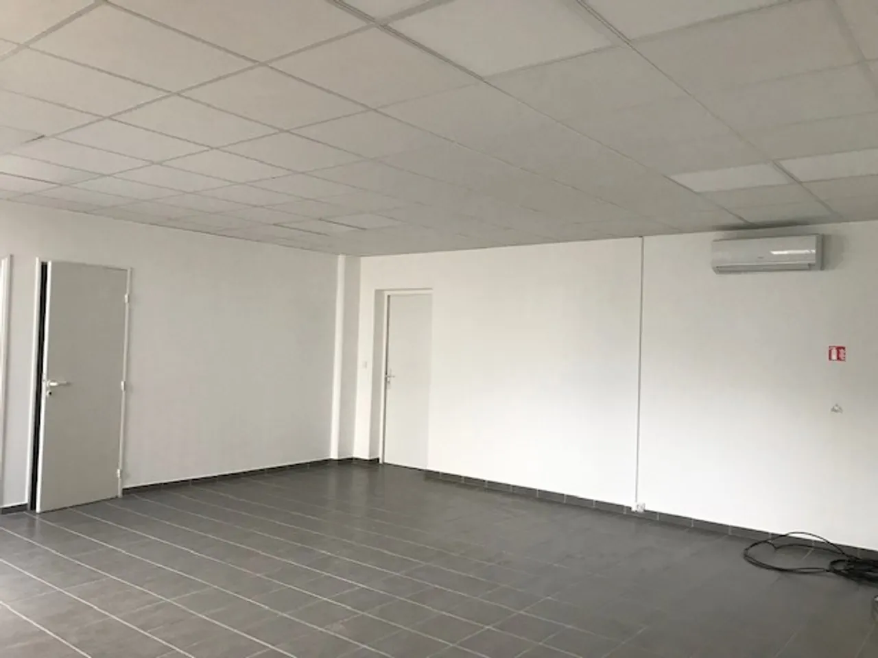 logistics - Activity Facility For Rent - gallery - 7