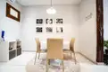 living - Piso de 45m² en alquiler en Cortes / Huertas, Madrid - gallery thumbnail - 9