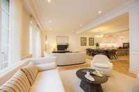living - Piso de 243m² en venta en Castellana, Madrid - gallery thumbnail - 5