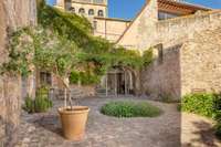 living - 1,011m² country house for sale in Alt Empordà, Girona - gallery thumbnail - 1