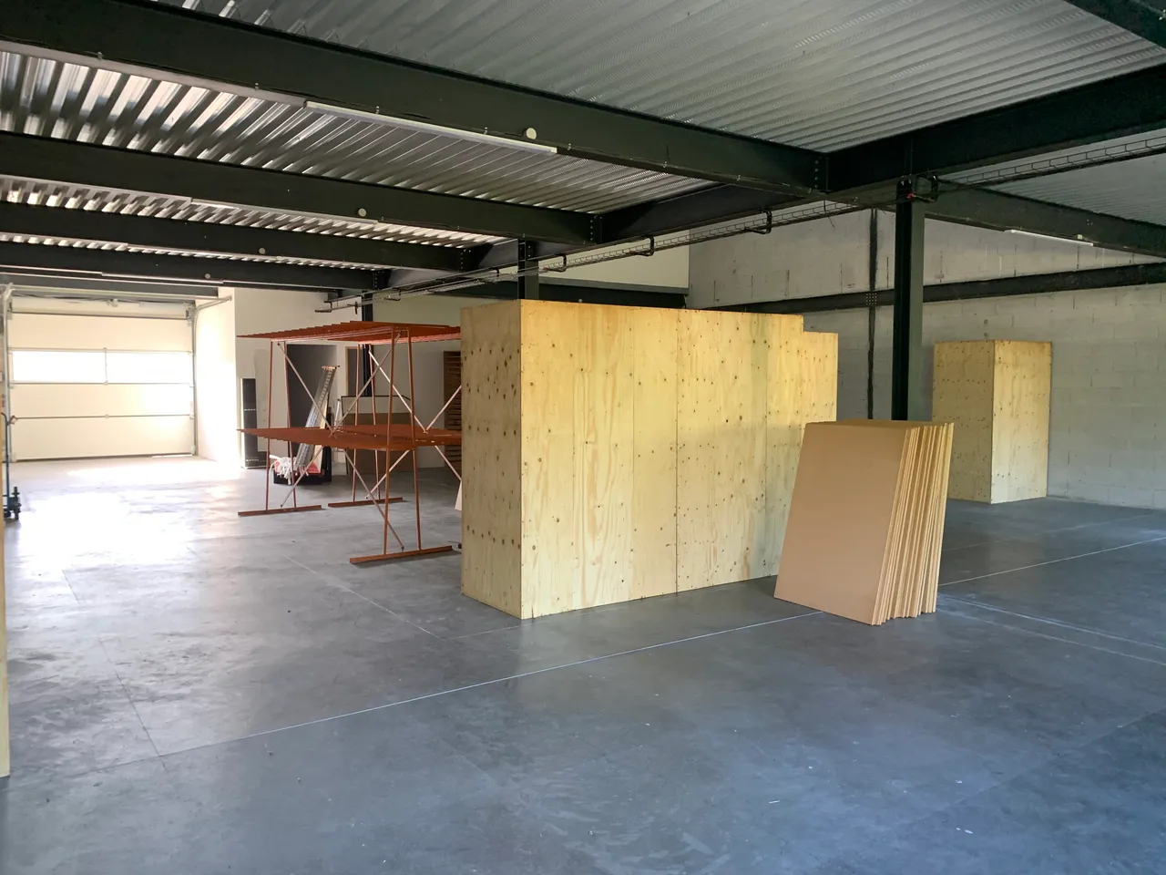 logistics - Local d’activités À Louer - gallery - 5