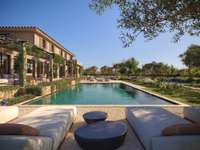 living - Casa rural de 597m² en venta en Santa Maria del Cami - gallery thumbnail - 2